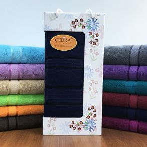 Темно-синее 70х140 см 400 г/м2 подарочное полотенце в коробке