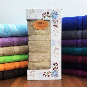 Бежевое 70х140 см 400 г/м2 подарочное полотенце в коробке